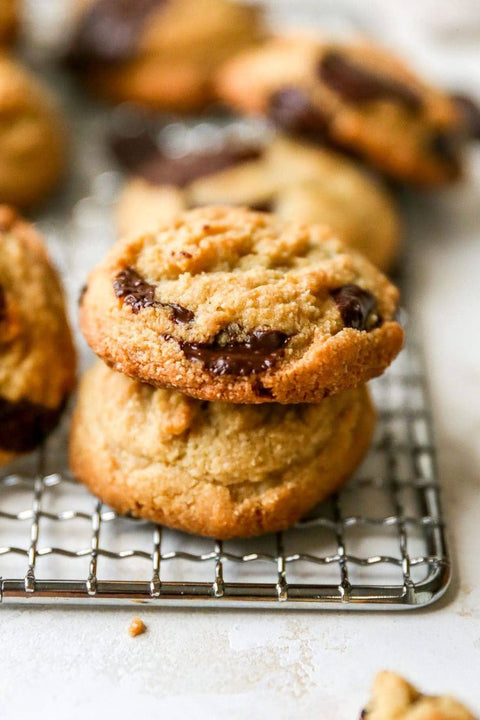 Cookies Keto aux Pépites de Chocolat avec Farine d'Amande : Un Délice Faible en Glucides - Keys Nutrition